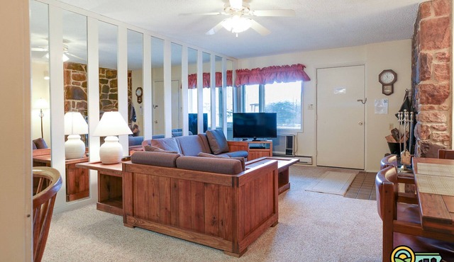 Ski/MTB/Golf Condo (#105) - Slope side | Walk out to ski slopes & mountain bike park!