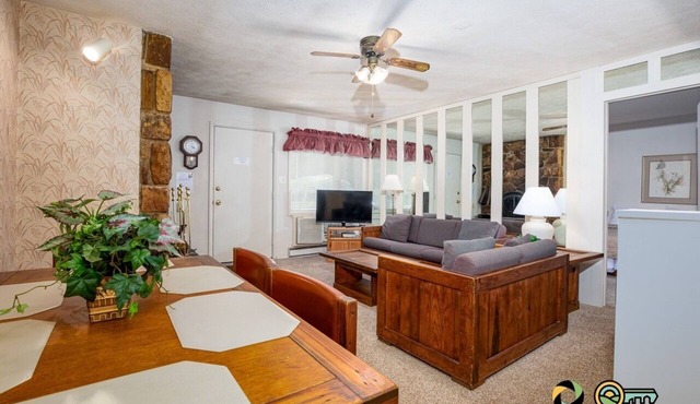 Ski/MTB/Golf Condo (#112) - Slope side | Mountain & golf course views | Walk-in access!