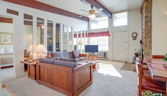 Ski/MTB/Golf Condo (#134) - Slope side | Mountain, Golf Course views | Vaulted ceilings!