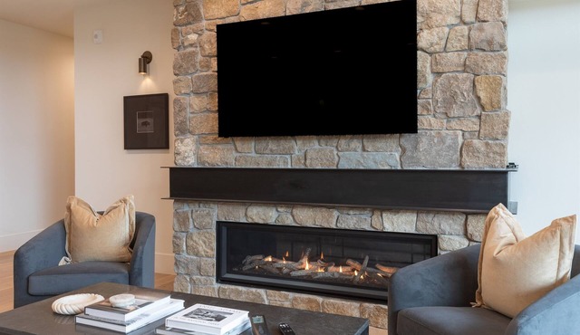 Ski Shuttle at Newly Built-MiddleTeton at TheBasin