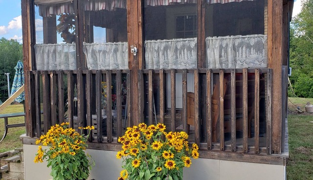 SKI, SKI, SKI! TINY HOUSE COZY!