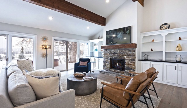Ski Trip Park City Luxury Townhome w/Hot Tub, Golf Course Views and Open Space