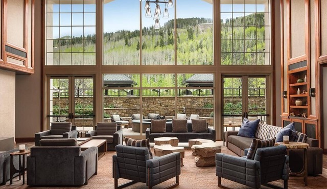 Ski Vail! Thanksgiving Week 2-bedroom villa sleep 6 in superb Vail Chalet