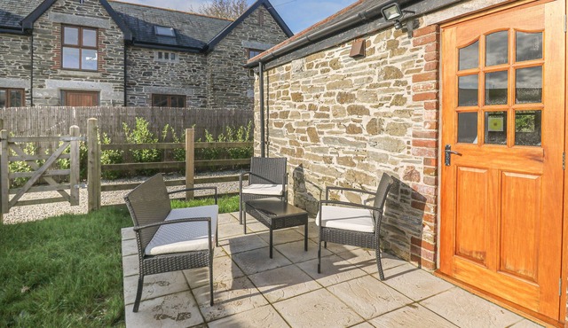 SKIBER GOTH, pet friendly, character holiday cottage in Liskeard