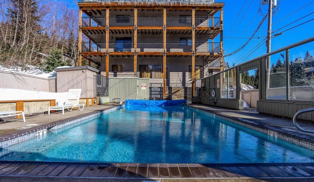 Skier and Snowboarder Retreat, updated Thunderhead Lodge #301