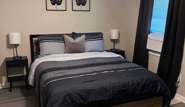 Skipper 3- Charming 1-bedroom apartment in Rockingham with WiFi, AC