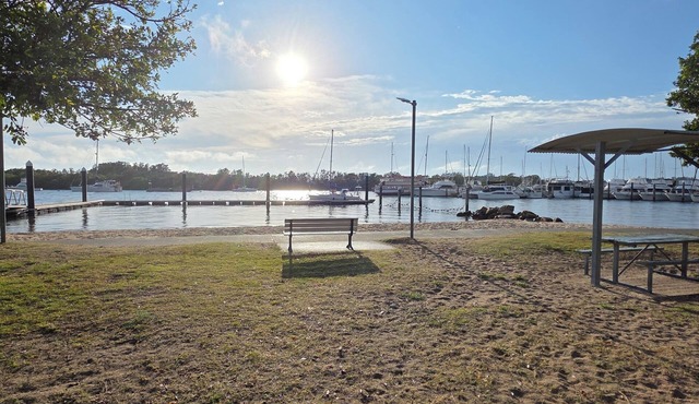 Skippers By The Bay - Lemon Tree Passage