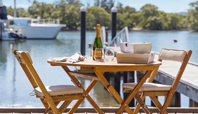 Skippers Landing- On the water with private jetty