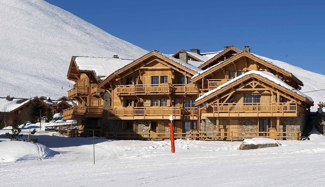 Skis aux Pieds ! Chalet d'Exception +Jacuzzi Privé