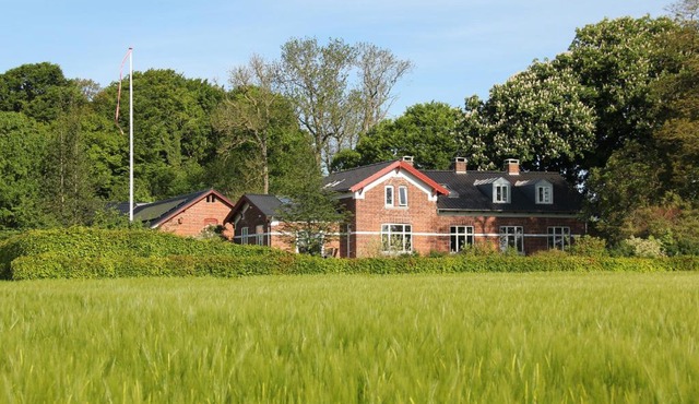 Skovlide Beautiful Farmhouse