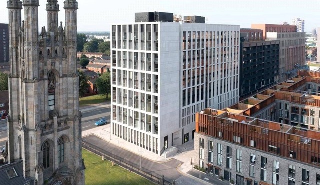 Sky Gardens - Central Manchester - Balcony, Terrace & Local Attractions