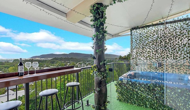 Sky High Peaceful Jacuzzi Panorama