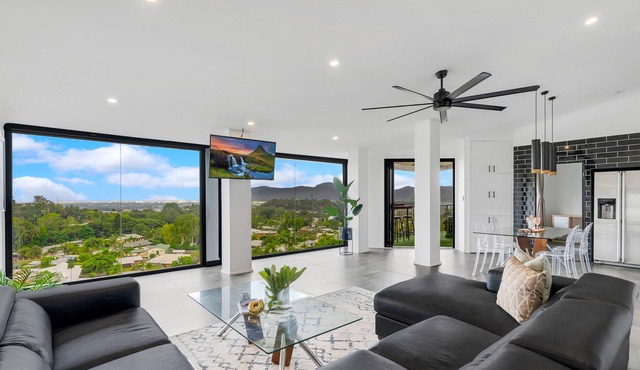 Sky High- Ultimate views 10mins from Cairns CBD