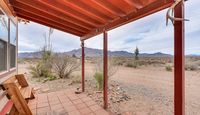 Sky Islands Retreat in Rodeo w/Mountain Views!