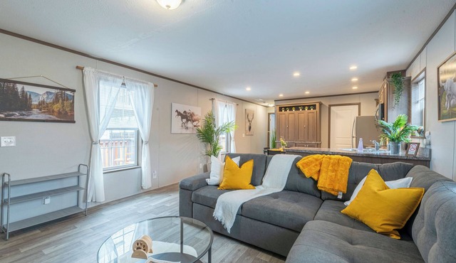 Sky Lodge House - 3BR+BBQ - 5 min to BZN Airport