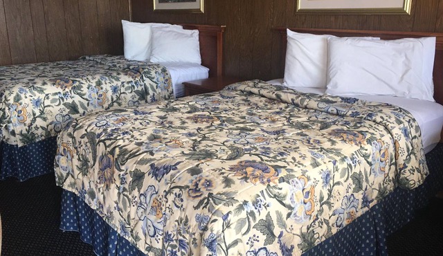 Sky-Palace Inn and Suites El Dorado - 2 Double Bed NS