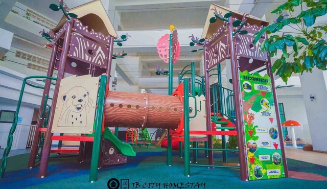 Sky Peak (6pax) @JB City Homestay