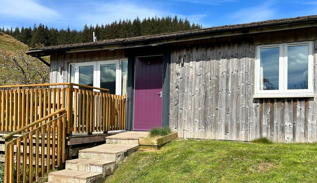 Skye - a chalet that sleeps 3 guests in 2 bedrooms
