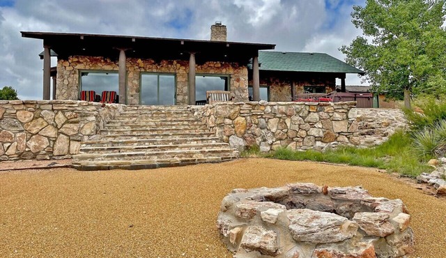 SkyHouse cabin on the West Rim