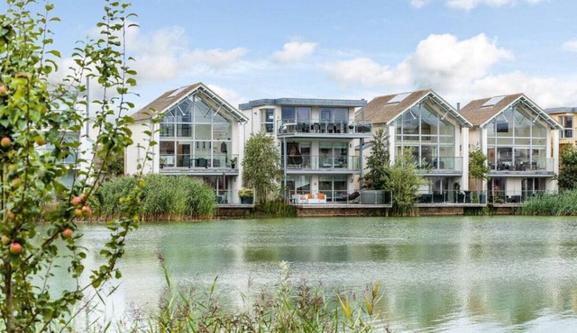 Skylark Lodge - HM24 - HOT TUB - Lakeside Spa