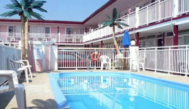 Skylark Resort Motel