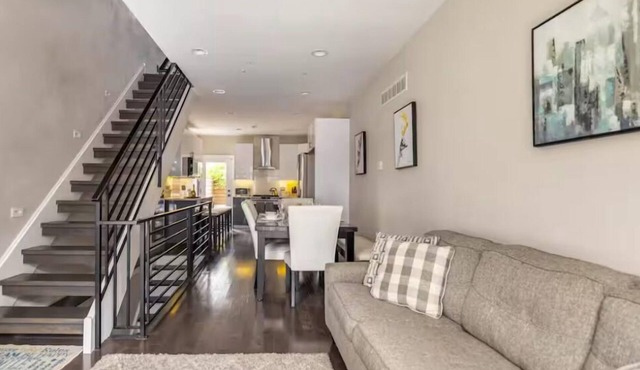 Skyline Hot Tub Four Seasos