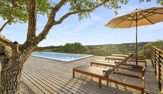 Skyline House: Heated Pool/Pickleball/Barn