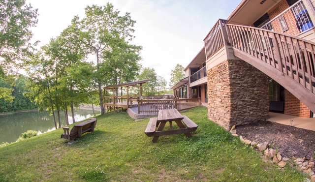 Skyline Lodge