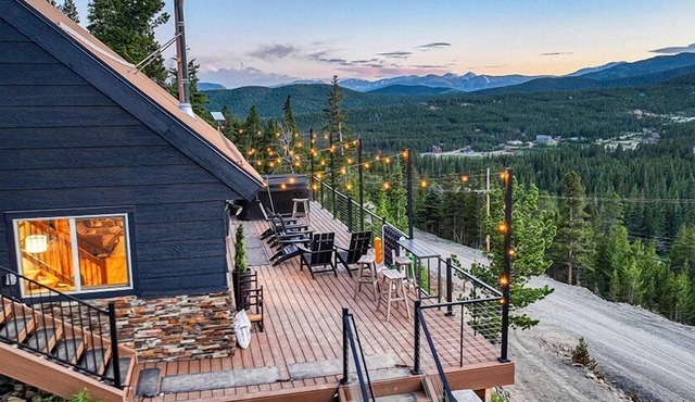 Skyline Lodge