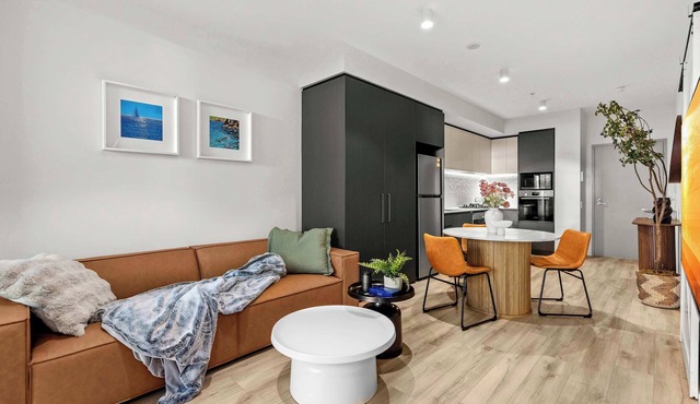 Skyline Luxe Apartment | Adelaide CBD Escape