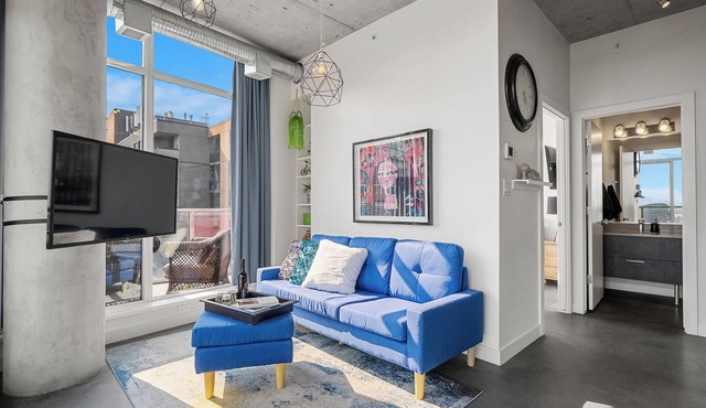 Skyline Retreat| Downtown| Saddledome