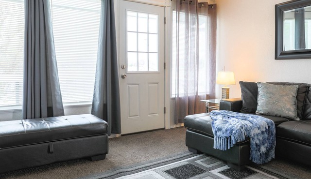 Skyline Suite 2/1 #3507B