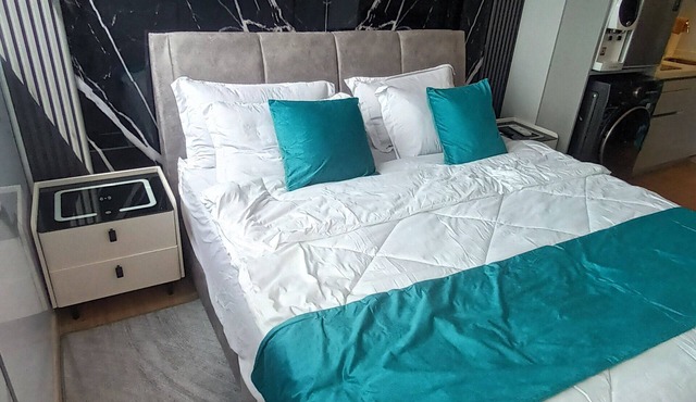 SkyPool Suite @ KL Sentral - Suite B