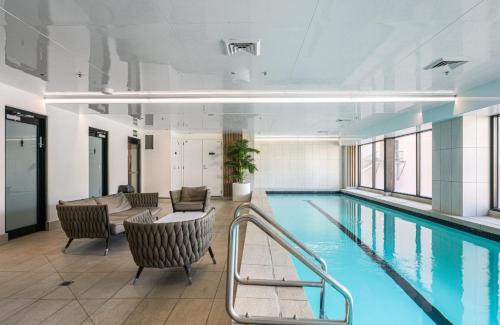 skytower view Swimming pool Parking in Heritage