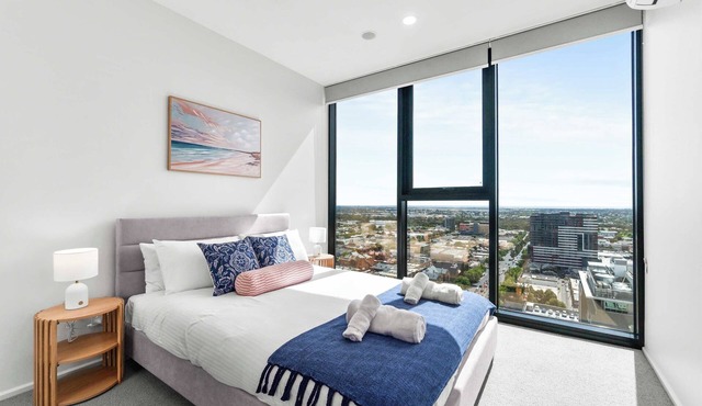 Skyview City Escape - Walkable & Central