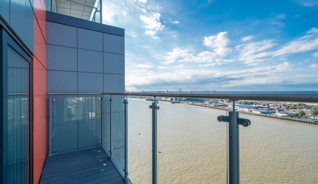 Skyvillion -River Thames Appmt Nr ExCel/02/City AP