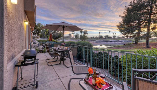SL Lakes Condo w/GOLF VIEWS, Gated Comm w/Htd POOL &Spa, Walk to Mall w/Eats & Theater