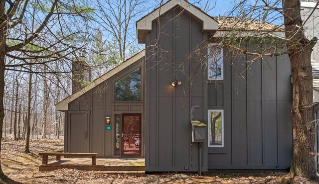 Slalom by AvantStay | Walk to Ski Slopes!