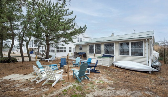 Slaughter Beach - Beautiful Bay Views! 395 Bay Avenue