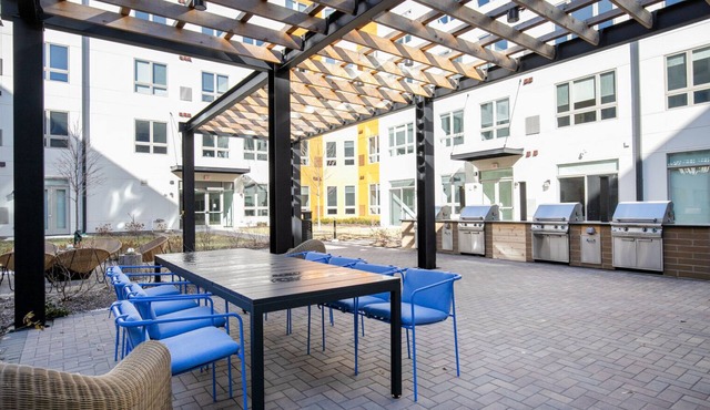 Sleek Arlington Heights 1BR w/Gym & Lounge, near Metra, by Blueground