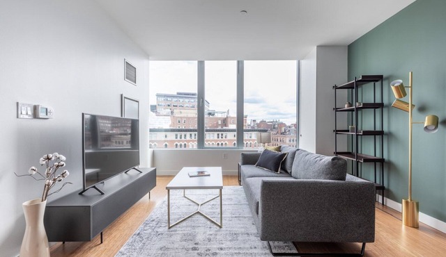 Sleek Downtown 1BR w/W/D in unit, Gym, Doorman by Blueground