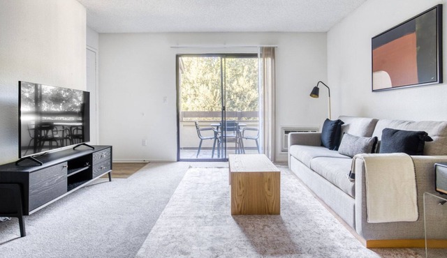 Sleek Fremont 2BR w/ Pool, Gym, W/D, 5 min drive to Tesla, by Blueground