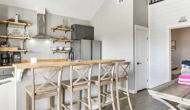Sleek Home w/Community Perks on Bolivar Peninsula