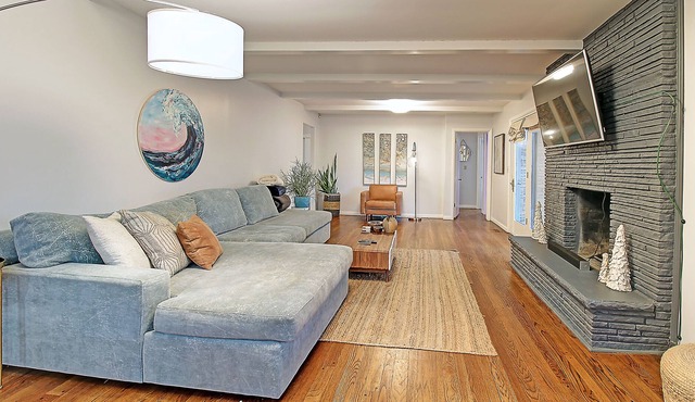 Sleek Midtown Retreat near Expo