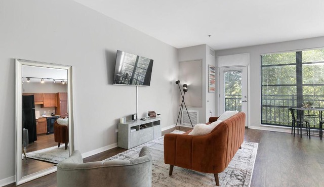 Sleek & Modern 1bd Apt