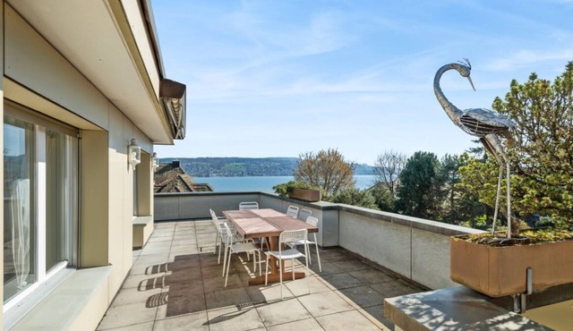 Sleek Rüschlikon Retreat