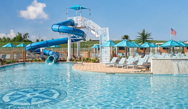 Sleek Room Close to Kansas Speedway and Legends Outlets – Ideal for Day Trips