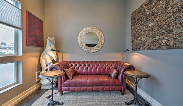 Sleek Seattle Studio 5 Min to Downtown Ballard!