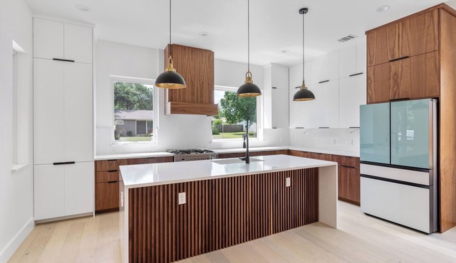 Sleek & Stylish New Build