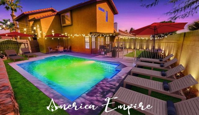 Sleep 24 Luxury Villa FREE Heated Pool & Game Roomn